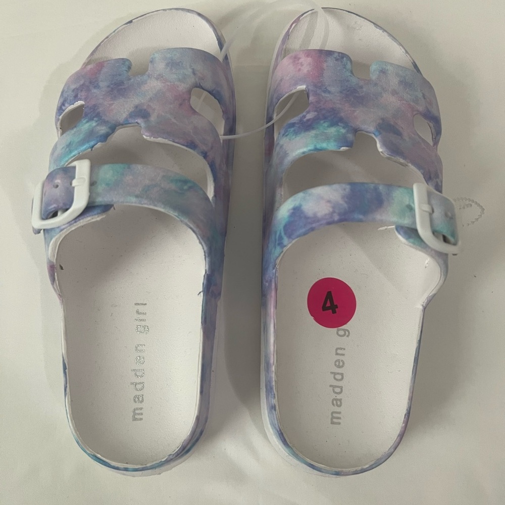 Madden Girl Multicolor Buckle‎ Slip On Sandals, Brand New - Picture 2 of 10